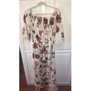 Maxi dress with shorts